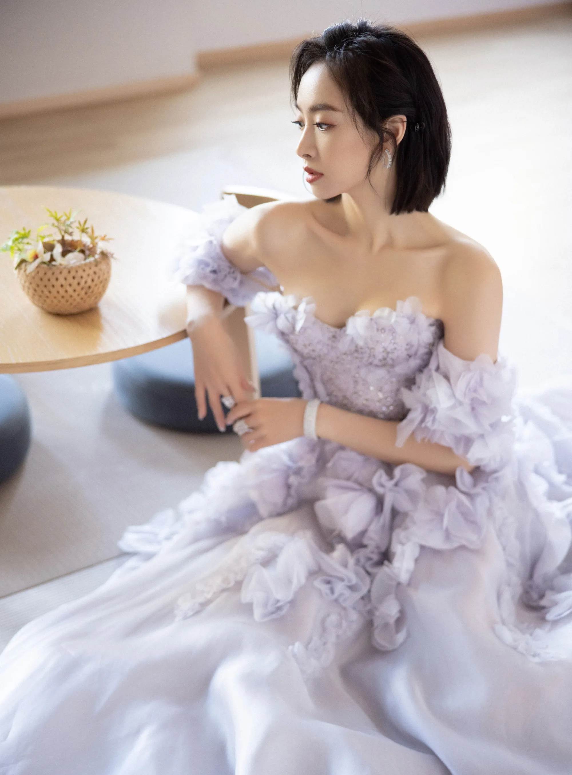 姑姑太受歡迎怎麽辦