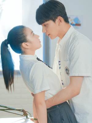 校霸的冤種女友