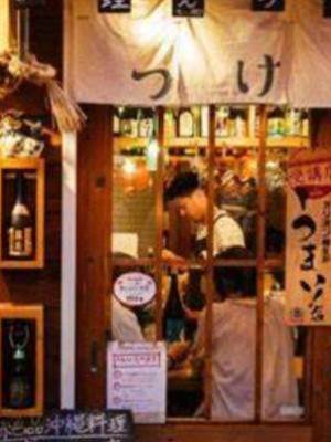 從 50 元起家到日賺萬千元的擺攤經歷