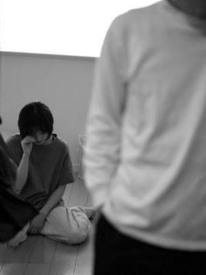 你是從哪個細節發現男友/老公出軌的？過來人口述：手機響的一瞬間