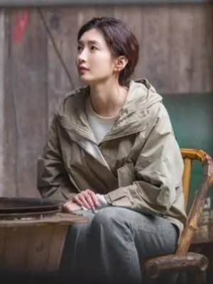 我只是假裝很強大