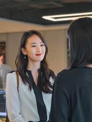 她撕開了那層遮羞布