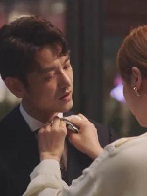 老公和情人一起走進了那套老房子