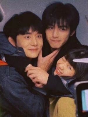 發小去世后，我賴上他爸20年。