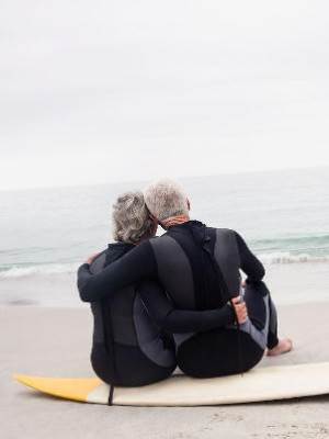 75歲外婆不顧一切的再婚，淚目之中的愛情